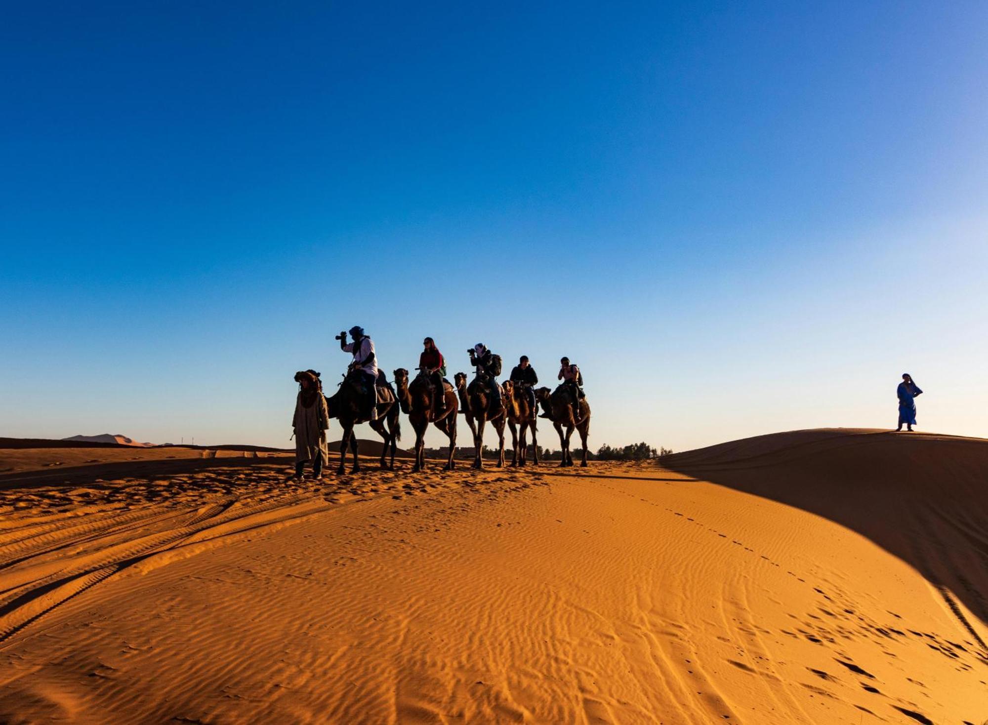 Sahara Luxury Camp Hotel เมอร์ซูกา ภายนอก รูปภาพ
