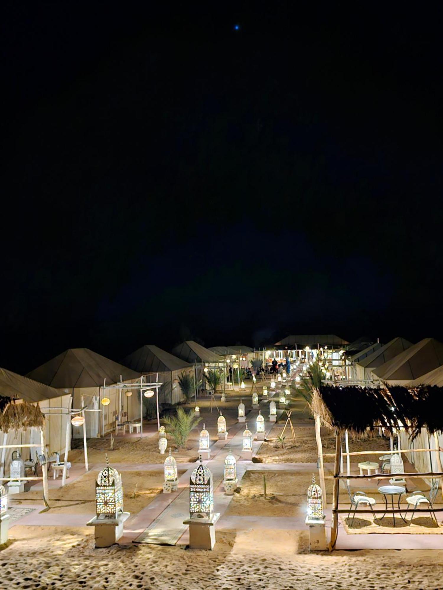 Sahara Luxury Camp Hotel เมอร์ซูกา ภายนอก รูปภาพ