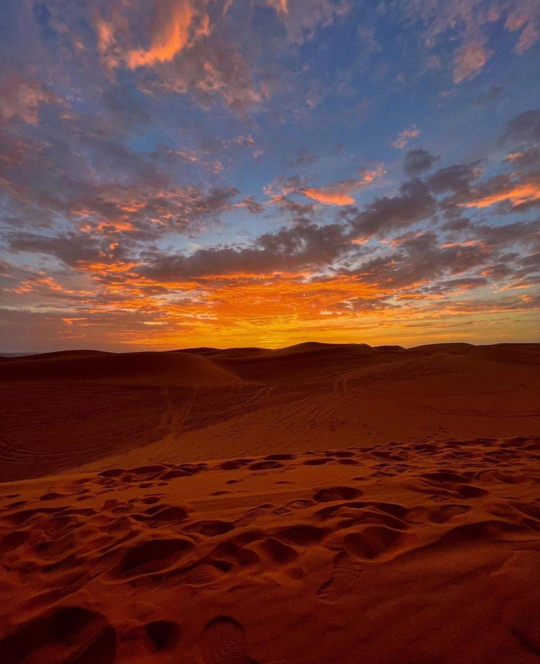 Sahara Luxury Camp Hotel เมอร์ซูกา ภายนอก รูปภาพ